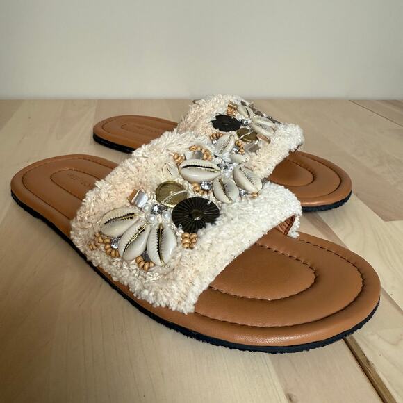 NWOT Boho Free People Shipwreck Shell Slide Sandal Embellished Vacation Beach - Picture 1 of 7